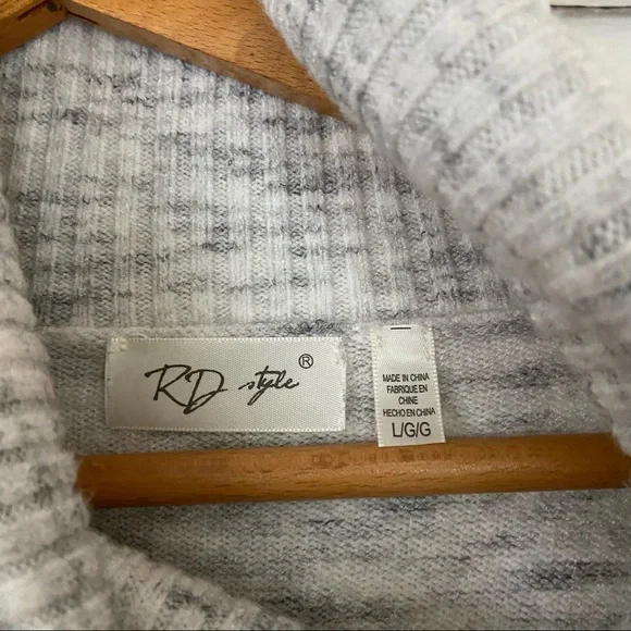 {RD Style} Heather Gray & White Turtleneck - Large - Picture 6 of 7